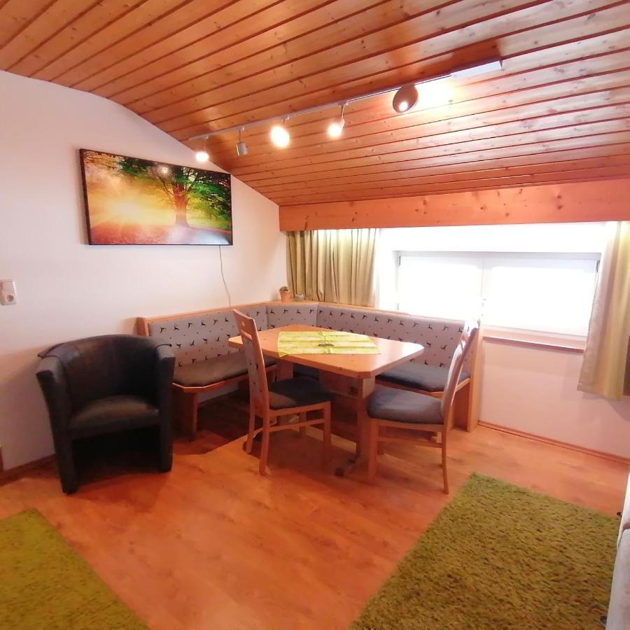 Haus Hubertus Apartment Hochfilzen Exterior photo